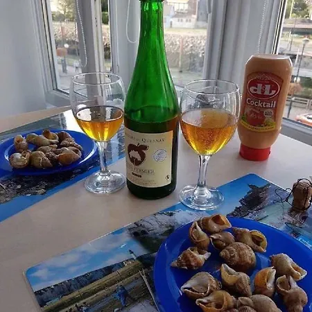 Bow Window Vue Sur Mer Appartement Le Tréport